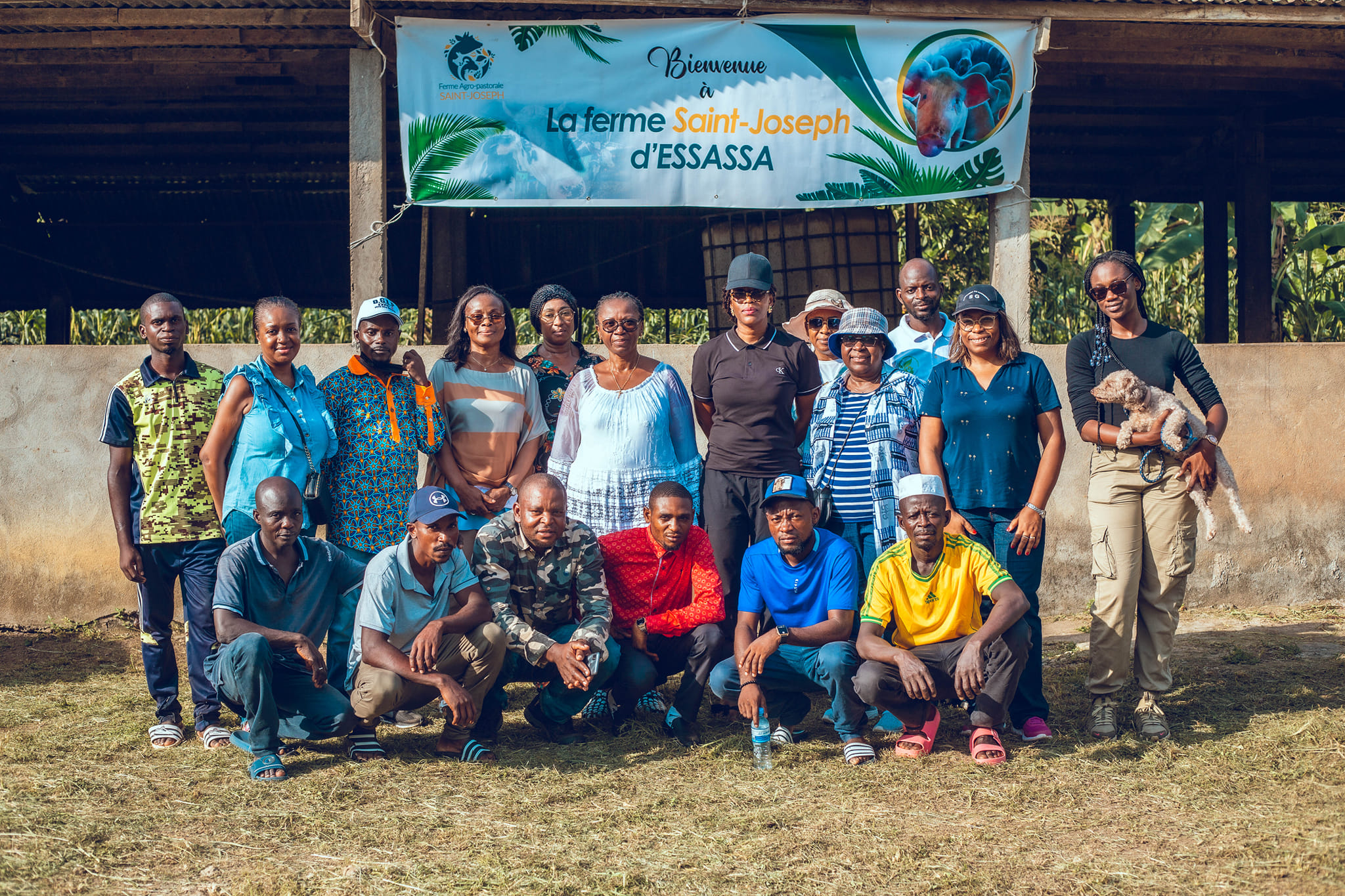 Le Ministre du Commerce visite la ferme agros-pastorale Saint-Joseph
